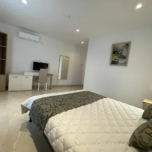 Couette-café La Reggia Seaview